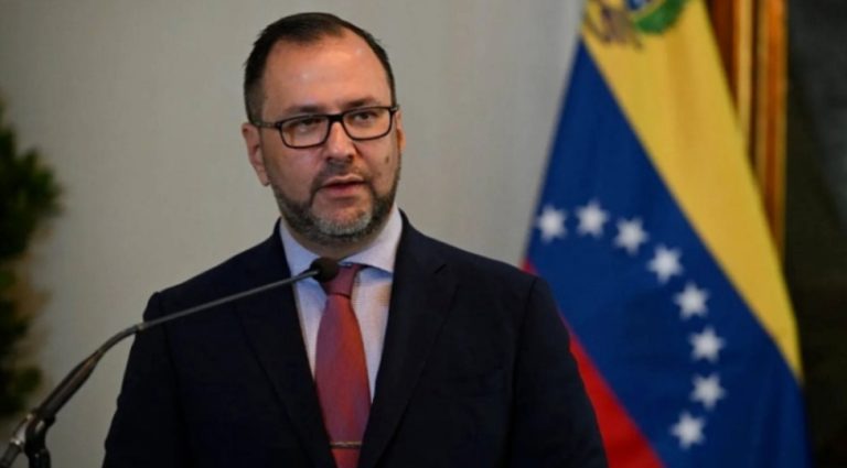 “美中情局计划袭击美军舰,再栽赃嫁祸”