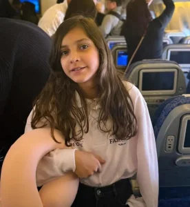 10岁女孩遭以军轰炸失左臂,赴美就医被拒