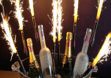 瑞士酒吧火灾致约40死,火灾原因是“烟花蜡烛”?