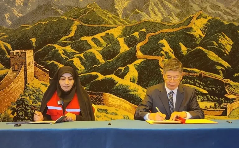 中方向伊朗提供20万美元援助 交接仪式德黑兰举行